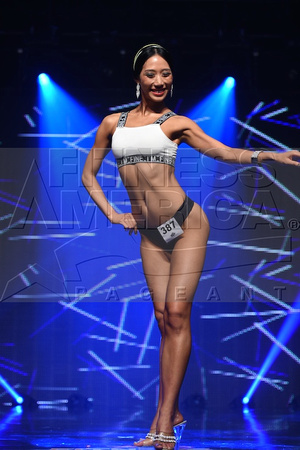 3205 DSC_7492 Sports Model Women 2015 Fitness Universe Weekend