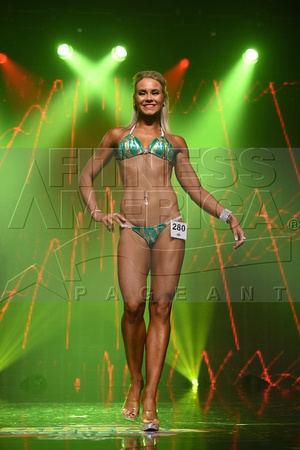 4696 DSC_2659 Sports Model Women 2015 Fitness Universe Weekend