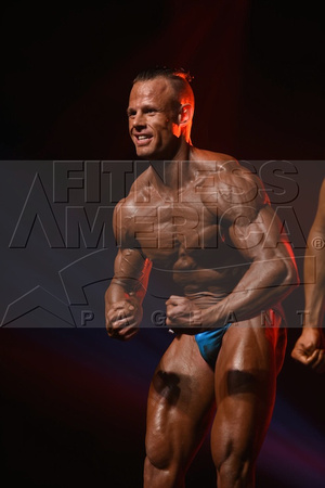 134 DSC_7238 Musclemania World Lightweight 2015 Fitness America Weekend