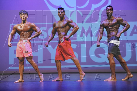 5 DSC_3574.JPG Physique Overall Comparisons and Award 2017 Fitness Universe Weekend