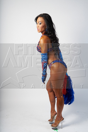 12 Backstage Women Fitness America 2021 DSC_1488 2