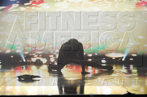 DSC_4256.JPG Pro Routines 2014 Fitness America Weekend