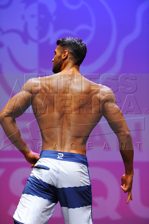 18 DSC_7958.JPG Musclemania Physique Men Medium 2016 Fitness Universe Weekend
